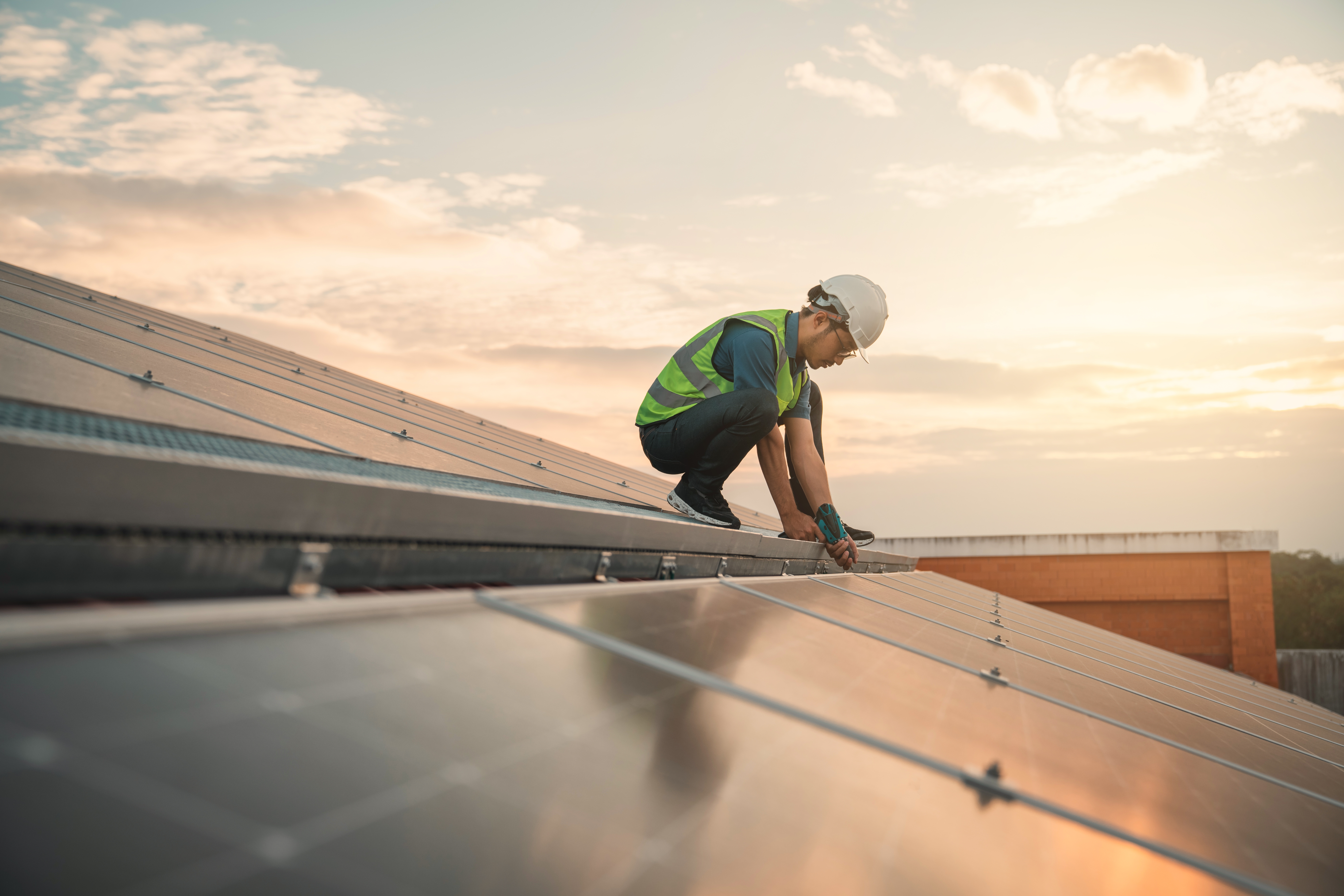 7 Tips on How to Choose A Solar Panel Installer for Your Business