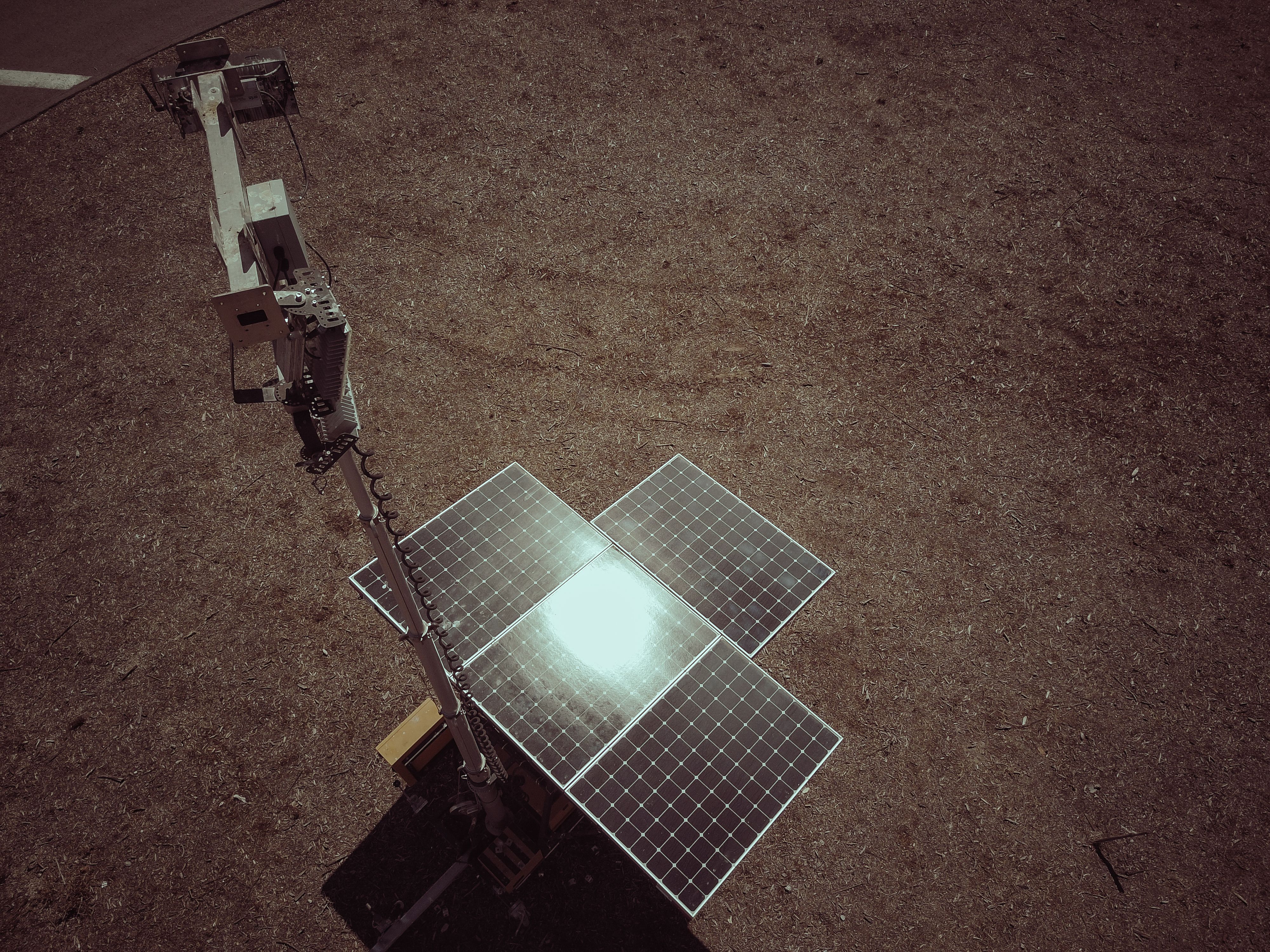 Hybrid Solar System: How It Works and When It Makes Sense